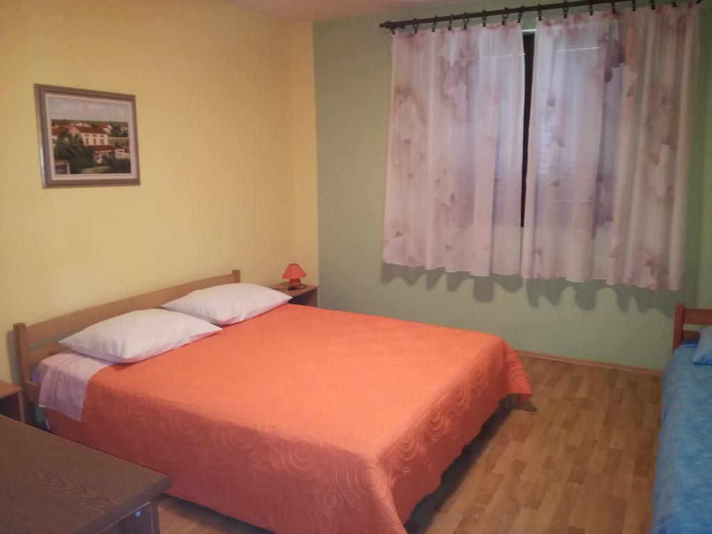 Apartment Nela Фунтана Екстериор снимка