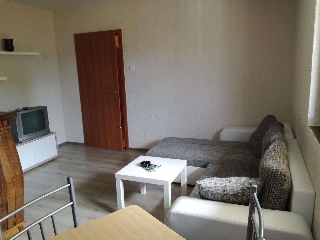Apartment Nela Фунтана Екстериор снимка