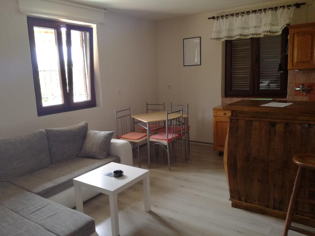 Apartment Nela Фунтана Екстериор снимка